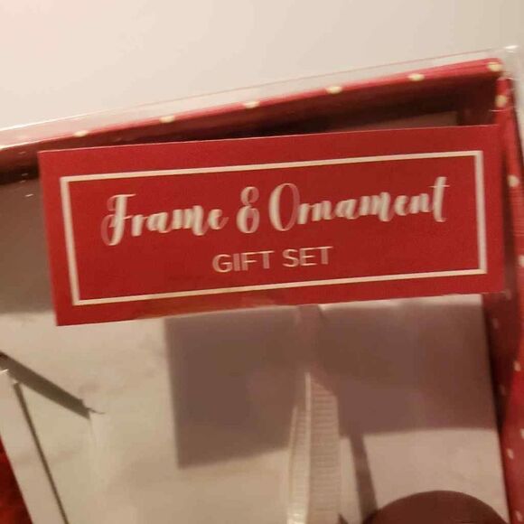 Christmas Gift Dog frame and ornament set - Picture 2 of 5